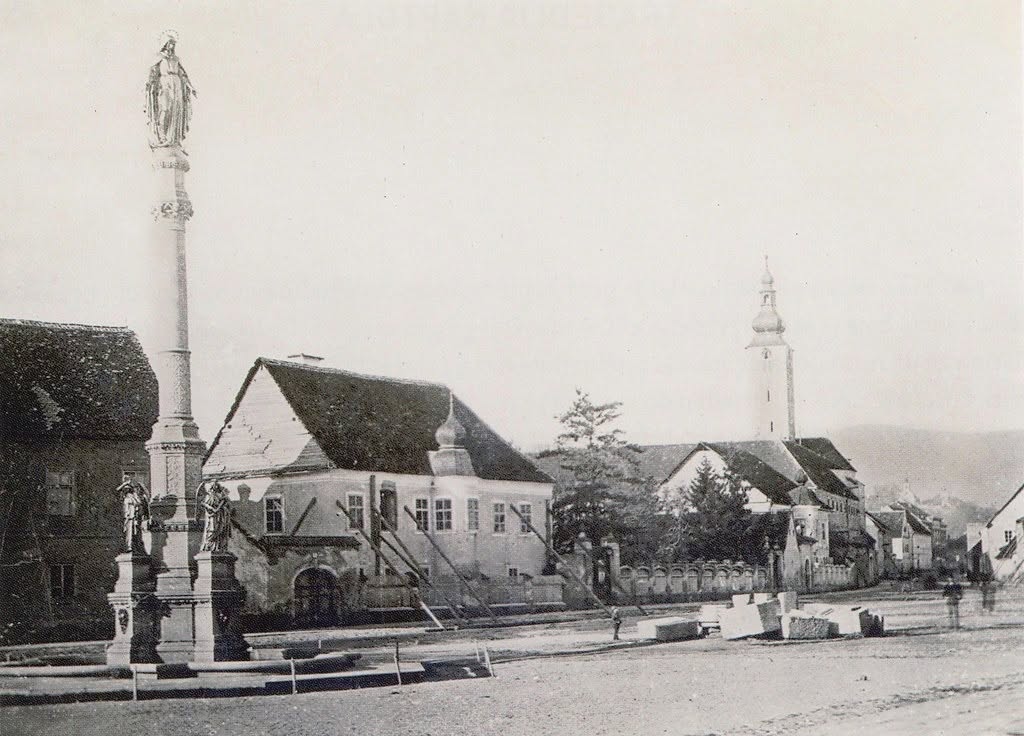 Kaptolski trg 1880. godine, poslije potresa